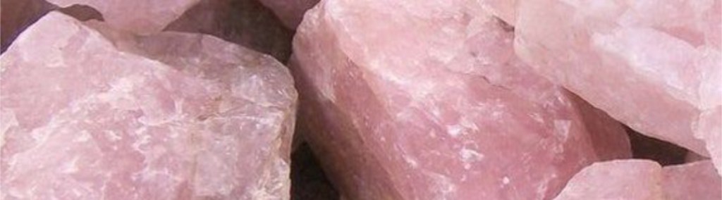 De Ultieme Gids: Hoe je edelstenen reinigt en hun energie&nbsp;vernieuwt